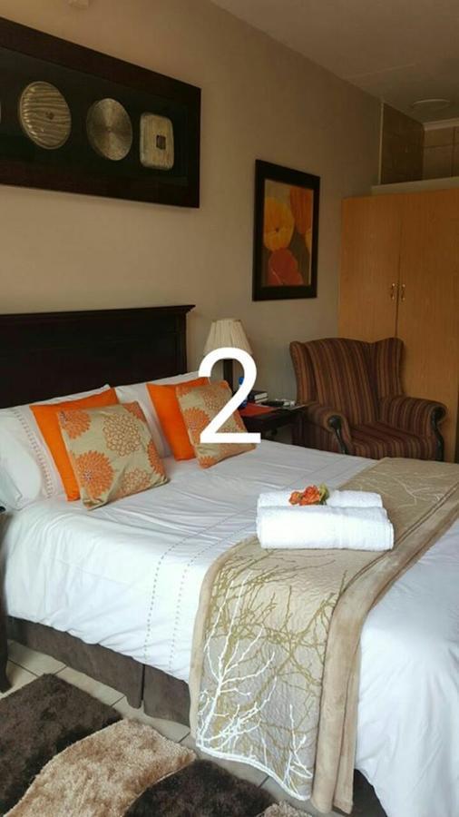 Cashan Bnb Rustenburg Buitenkant foto